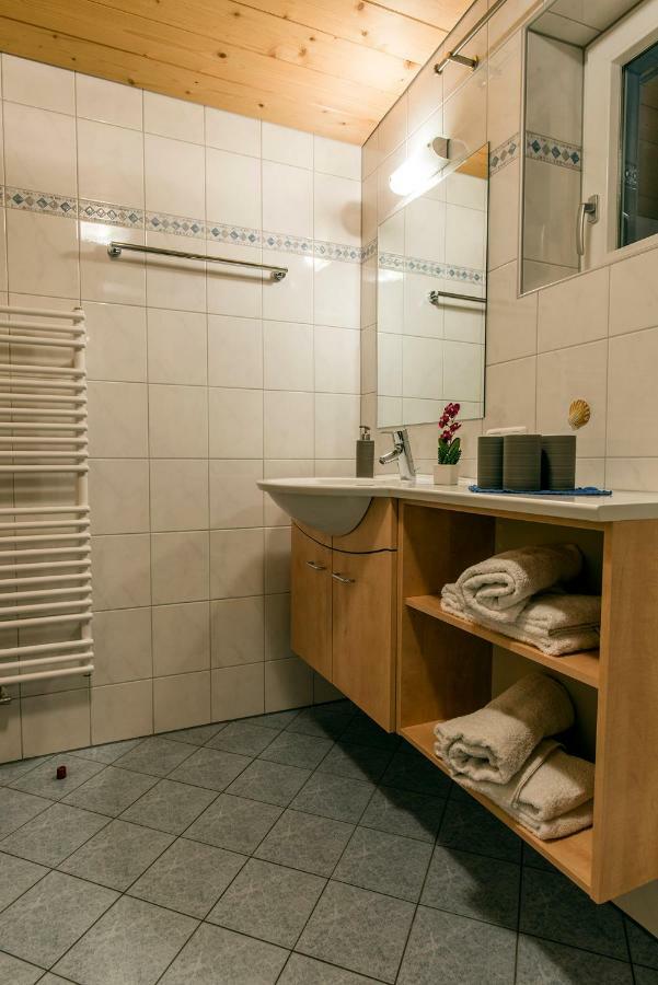Haus Ambiatscha Lägenhet Sankt Gallenkirch Exteriör bild